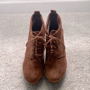 Jessica Simpson Wedged Booties size 8